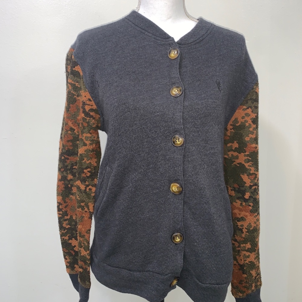 Obey men’s digital camo cardigan small
